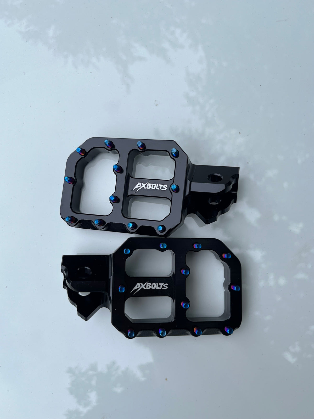 Surron LBX/Eride/Talaria Titanium Footpegs Axbolts