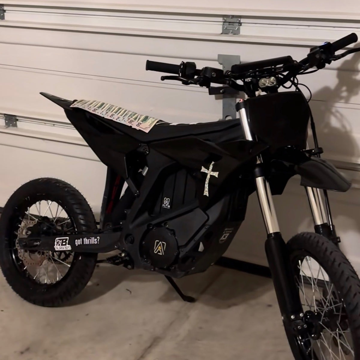 Altis Delta Supermotos