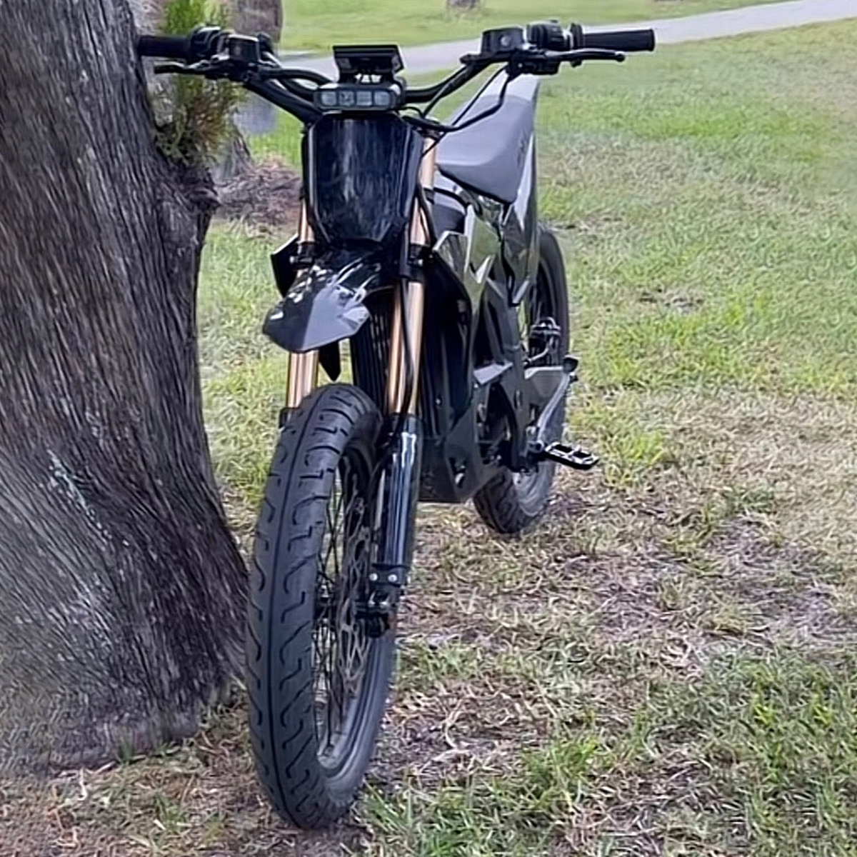 Altis Sigma supermoto front and rear tire set for stock 19-inch wheels - close-up detail
