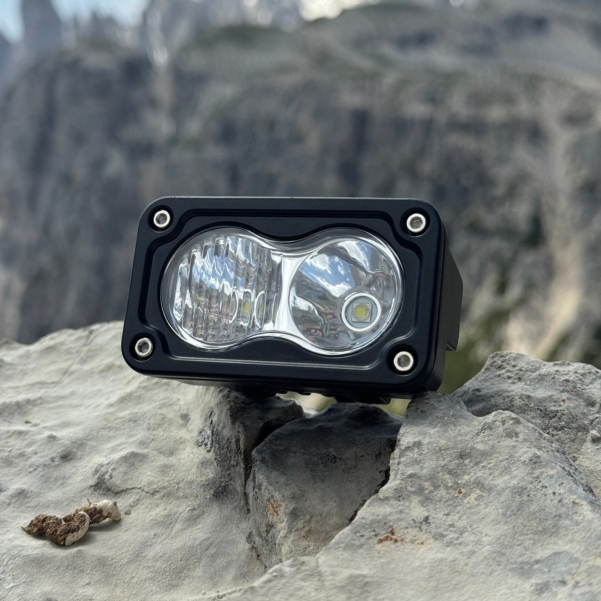 Battery Powered Baja Light