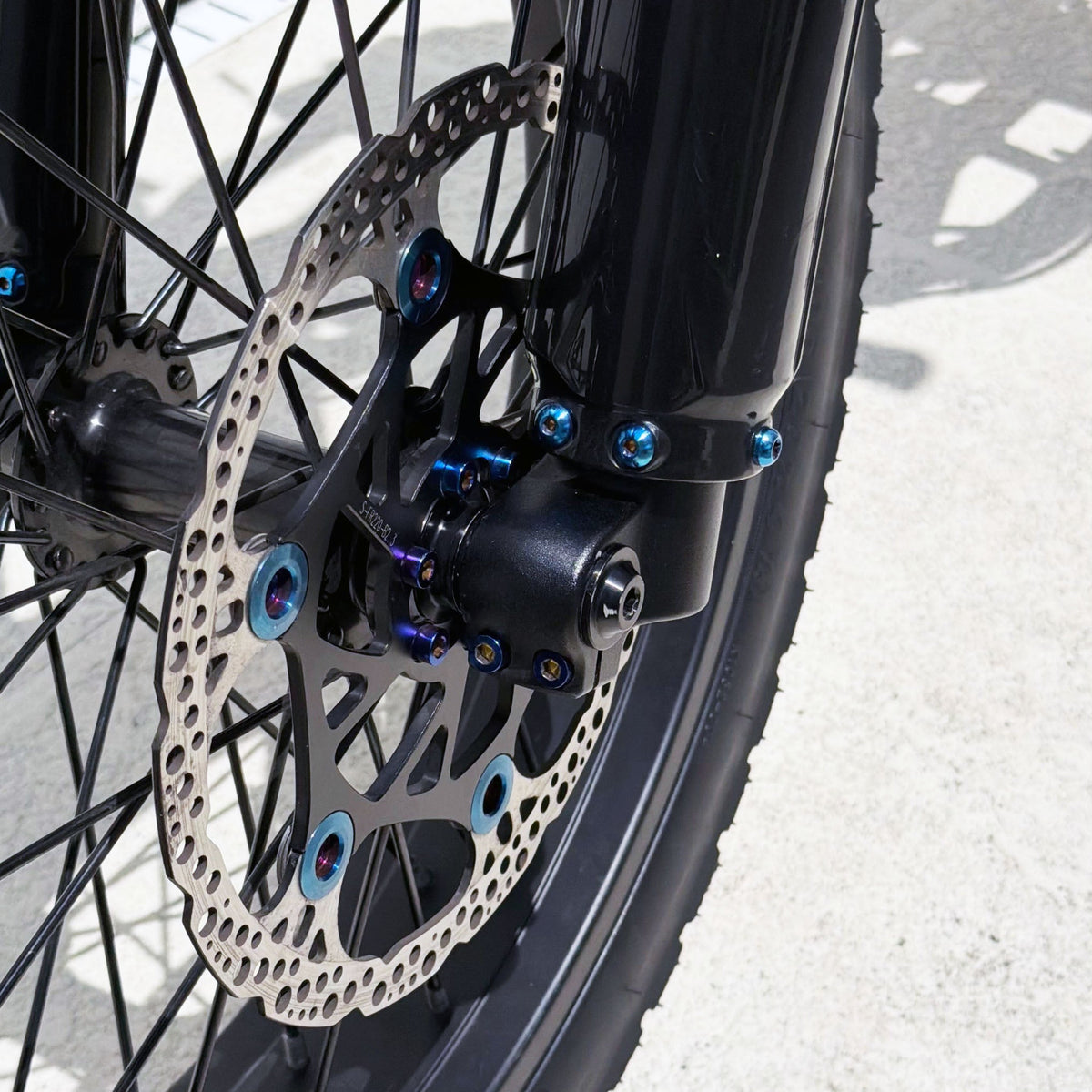 Ghostcat F4X and F3X titanium bolt kit V2, 28-piece set - detail view