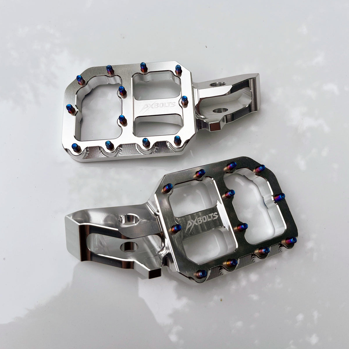 Surron Ultra Bee Titanium Footpegs Axbolts